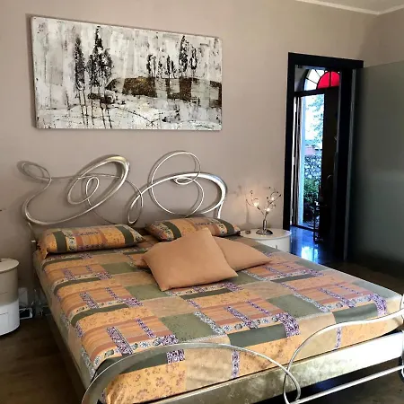 Ca' Bareta Apartment *